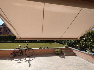 Tenda parasole motorizzara