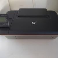 Stampante HP Deskjet 3050A con funzione scanner