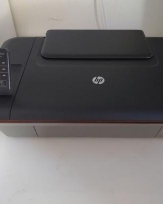 Stampante HP Deskjet 3050A con funzione scanner
