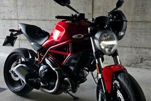 Ducati Monster 797