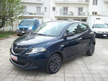 Lancia Ypsilon 1.0 FireFly 5 porte S&S Hybrid Ecoc