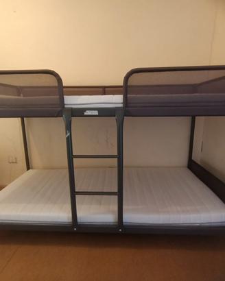 Letto a castello con materasso inclusi