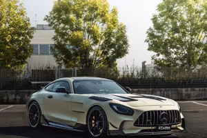 Mercedes AMG GTR 4.0 kit black edt