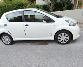 TOYOTA Aygo 1ª serie - 2012