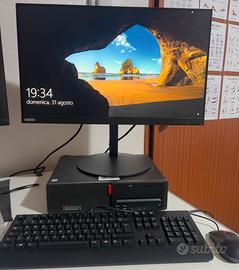 Computer desktop e accessori.