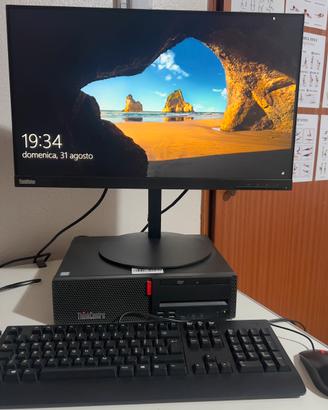 Computer desktop e accessori.