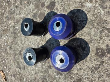Boccole bracci anteriori alfa romeo giulietta 940