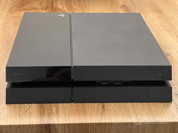 Sony PlayStation 4 2TB come nuova