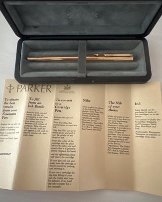 Penna PARKER dorata a rotazione