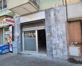 Vomero Alto- Locale commerciale frontestrada