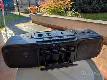 Stereo mangiacassette anni 90