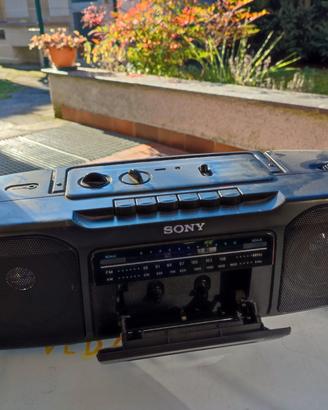 Stereo mangiacassette anni 90