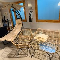 chaise longue e salottino in rattan