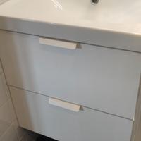 Mobile bagno più lavandino e miscelatore 