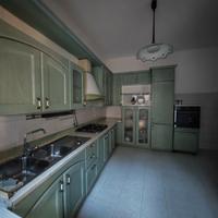 Cucina, camera da letto e arredo vario