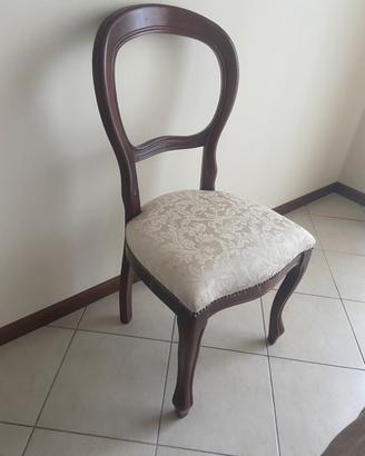 Sedie classiche in legno
