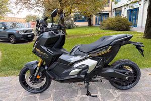 Honda X-ADV 750 SPECIAL EDITION 2027