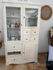Vetrina shabby nuova