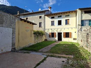 Casa Semindipendente - Follina