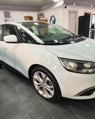 Renault Scenic Scénic dCi 8V 110 CV EDC Energy Bos