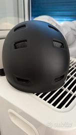 Casco B'TWIN nero