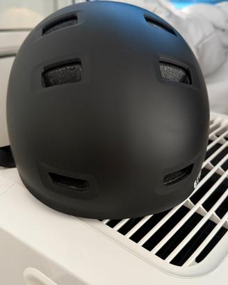 Casco B'TWIN nero