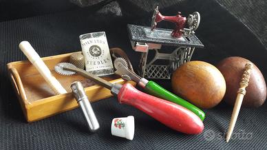 set cucito ricamo macchina da cucire vintage