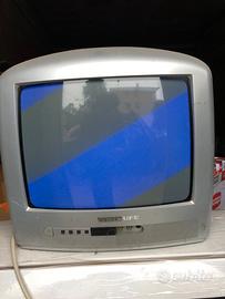 Tv   Funzionante  perfettamente piccola ,