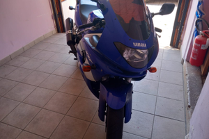 Moto Yamaha 4TV YZF 600 R
