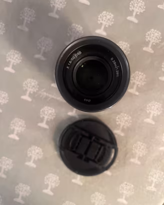 50 mm sony 1.8 apsc oss