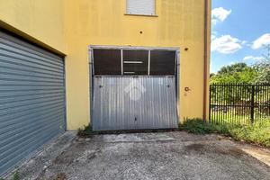 BOX A CISTERNA DI LATINA