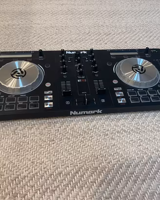 Numark Mixtrack Pro III - Controller DJ