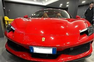 2025 Ferrari 296 "GTS" 3.0cc 662cv