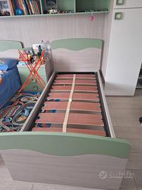 Letto singolo una piazza,pezzi 2 compreso doghe 