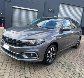 Fiat Tipo 1.3 multijet 72000km. 2022 retro camera/