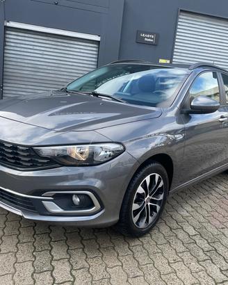 Fiat Tipo 1.3 multijet 72000km. 2022 retro camera/