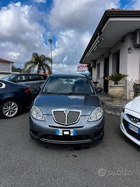 Lancia Ypsilon 1.2 69CV Platinum - 2011