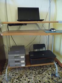 Tavolino porta P.C., pari al nuovo! VARESE centro