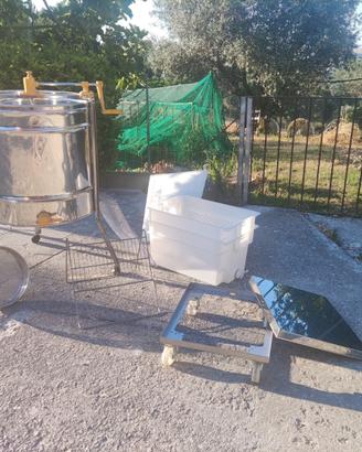 Materiale apistico completo