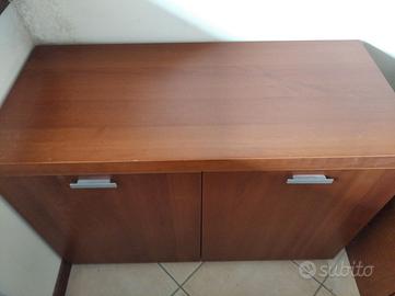 parete soggiorno in ciliegio