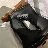 Dt Martens modello alto mai indossate tg 38