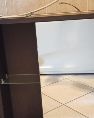 Pensile bagno con specchio. 