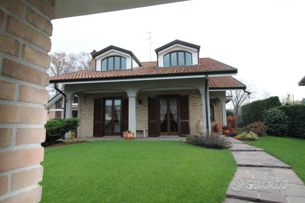 Casa – Misinto - Vista 3