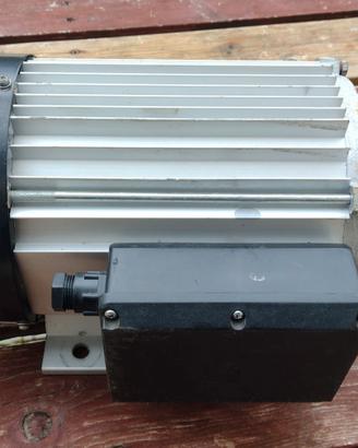 Motore 220v per circolare / banco sega