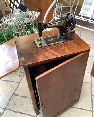 Macchina da cucire Vintage Anni 30