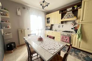 2 LOCALI A TEZZE SUL BRENTA