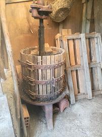 Torchio meccanico a vita