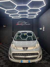 Peugeot 107 1.0 Benzina (68 CV) – Anno 2011 – Idea