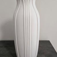 Vaso in Ceramica Bianca - Design Ondulato Minimal