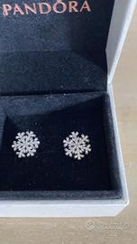 Orecchini FIOCCO DI NEVE Pandora 290589CZ